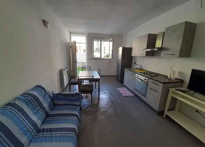 Casa Bea With Private Parking Space Daire Martinsicuro